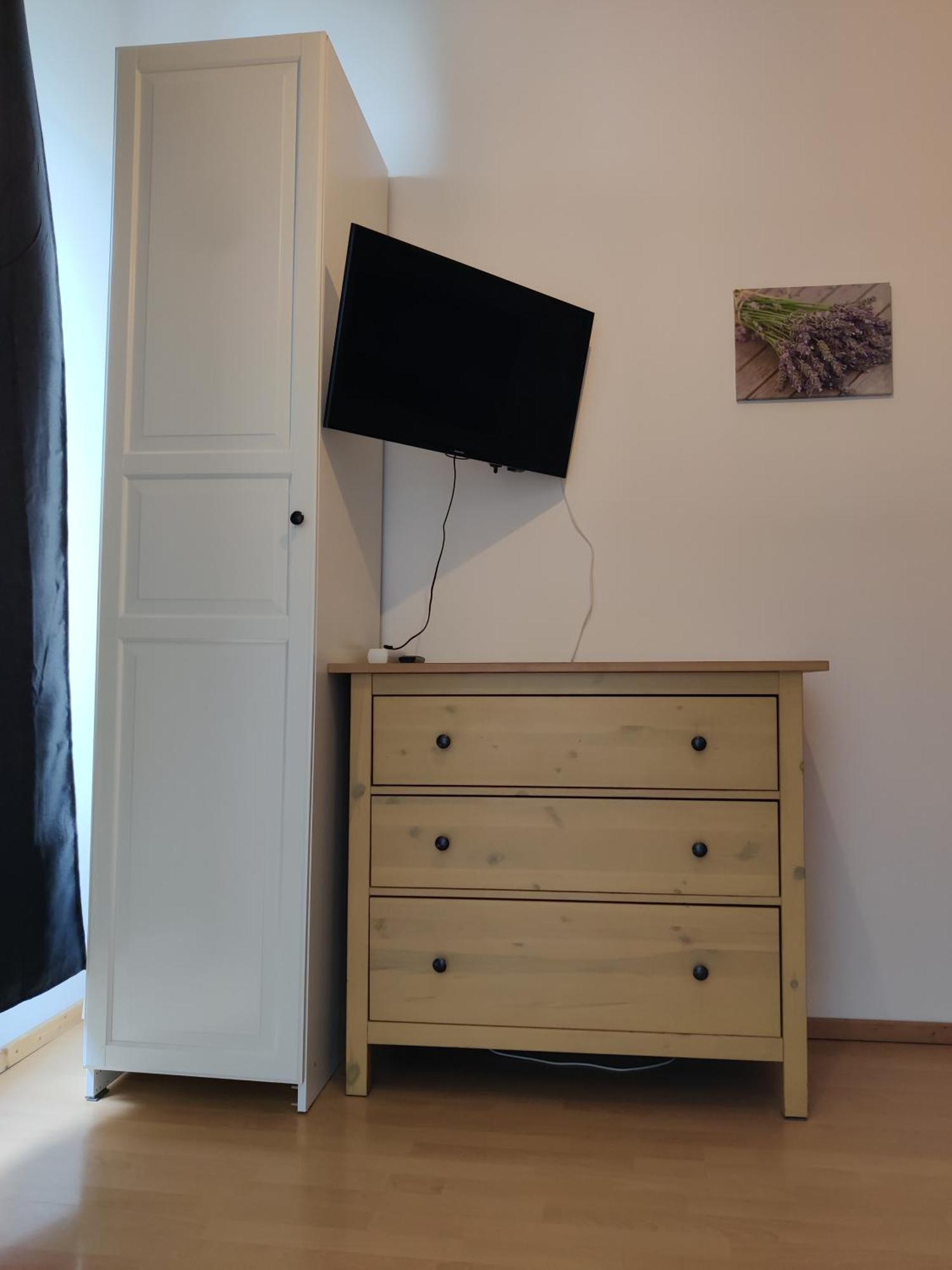 Modern Apartment *